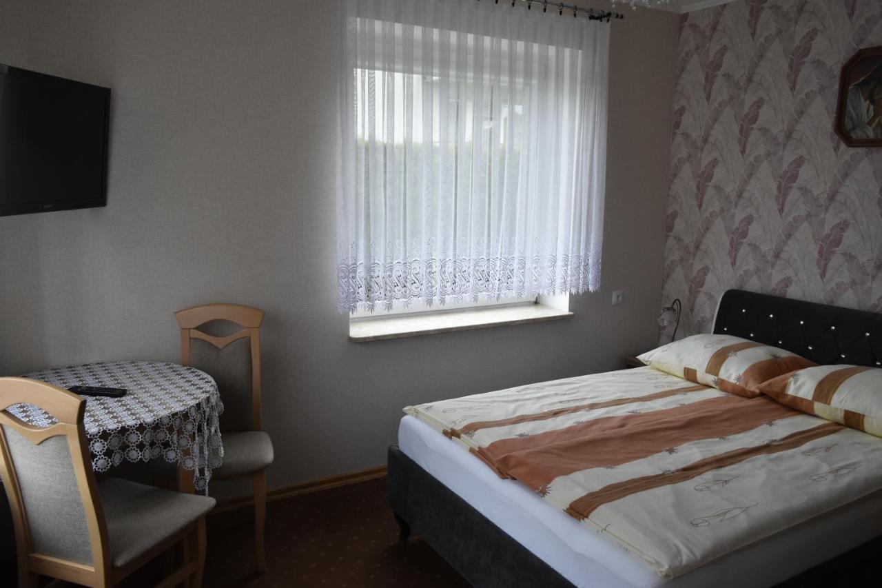 Pokoje Goscinne Katarzyna Kur Dębki Extérieur photo