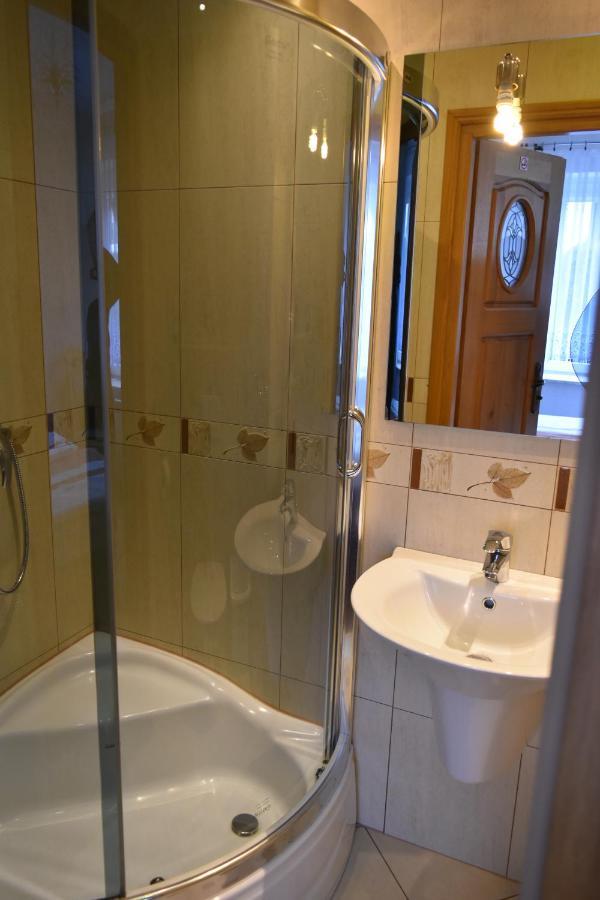 Pokoje Goscinne Katarzyna Kur Dębki Extérieur photo