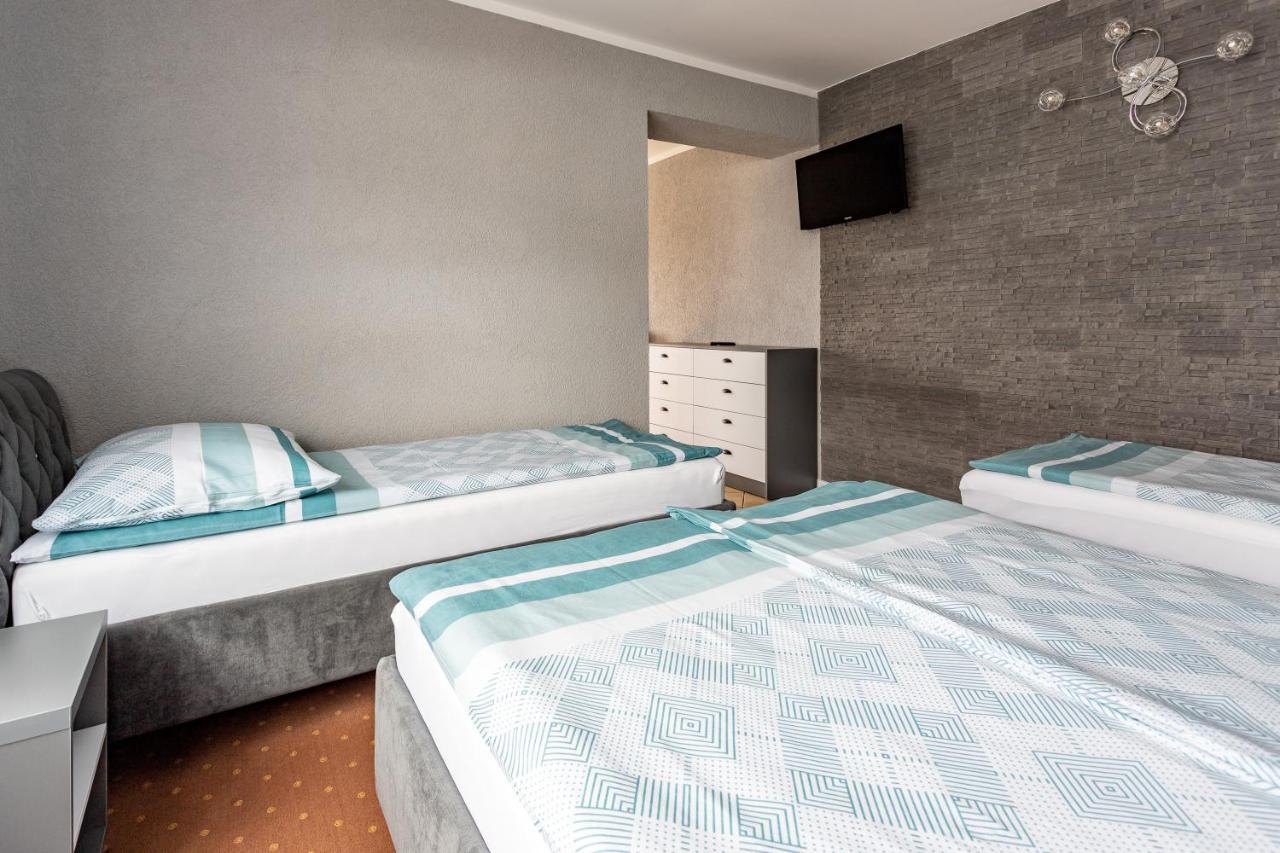Pokoje Goscinne Katarzyna Kur Dębki Extérieur photo