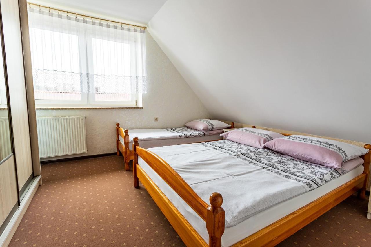 Pokoje Goscinne Katarzyna Kur Dębki Extérieur photo