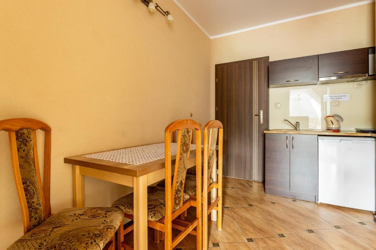 Pokoje Goscinne Katarzyna Kur Dębki Extérieur photo
