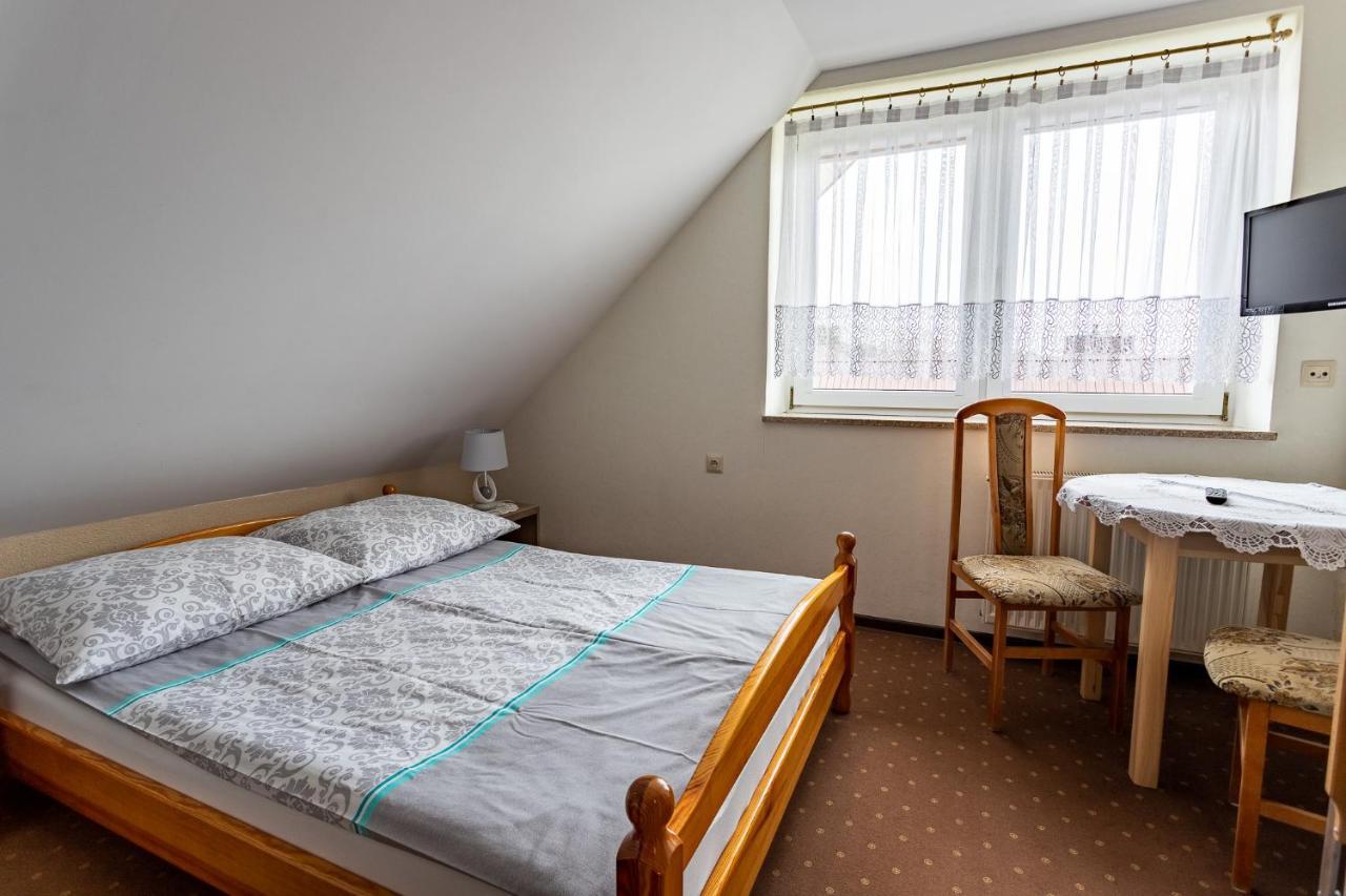 Pokoje Goscinne Katarzyna Kur Dębki Extérieur photo